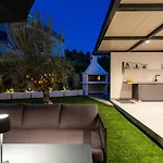 New! El Capitano Private Seaview Retreat Near Split Villa