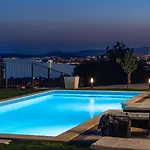 New! El Capitano Private Seaview Retreat Near Split Villa *
