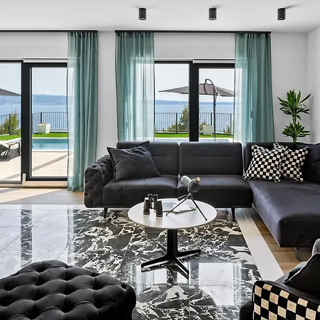 El Capitano Private Seaview Retreat Near Split Podstrana
