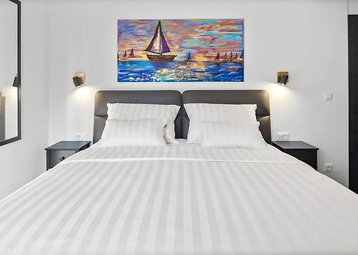 El Capitano Private Seaview Retreat Near Split *