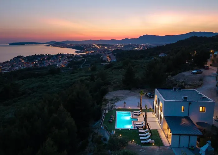 Villa El Capitano Private Seaview Retreat Near Split *