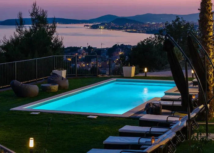 El Capitano Private Seaview Retreat Near Split Villa