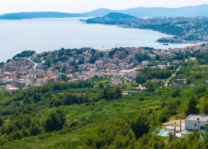 El Capitano Private Seaview Retreat Near Split *